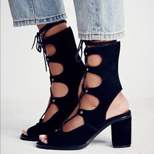 🚫SOLD🚫 Jeffrey Campbell Free People Lola Heel